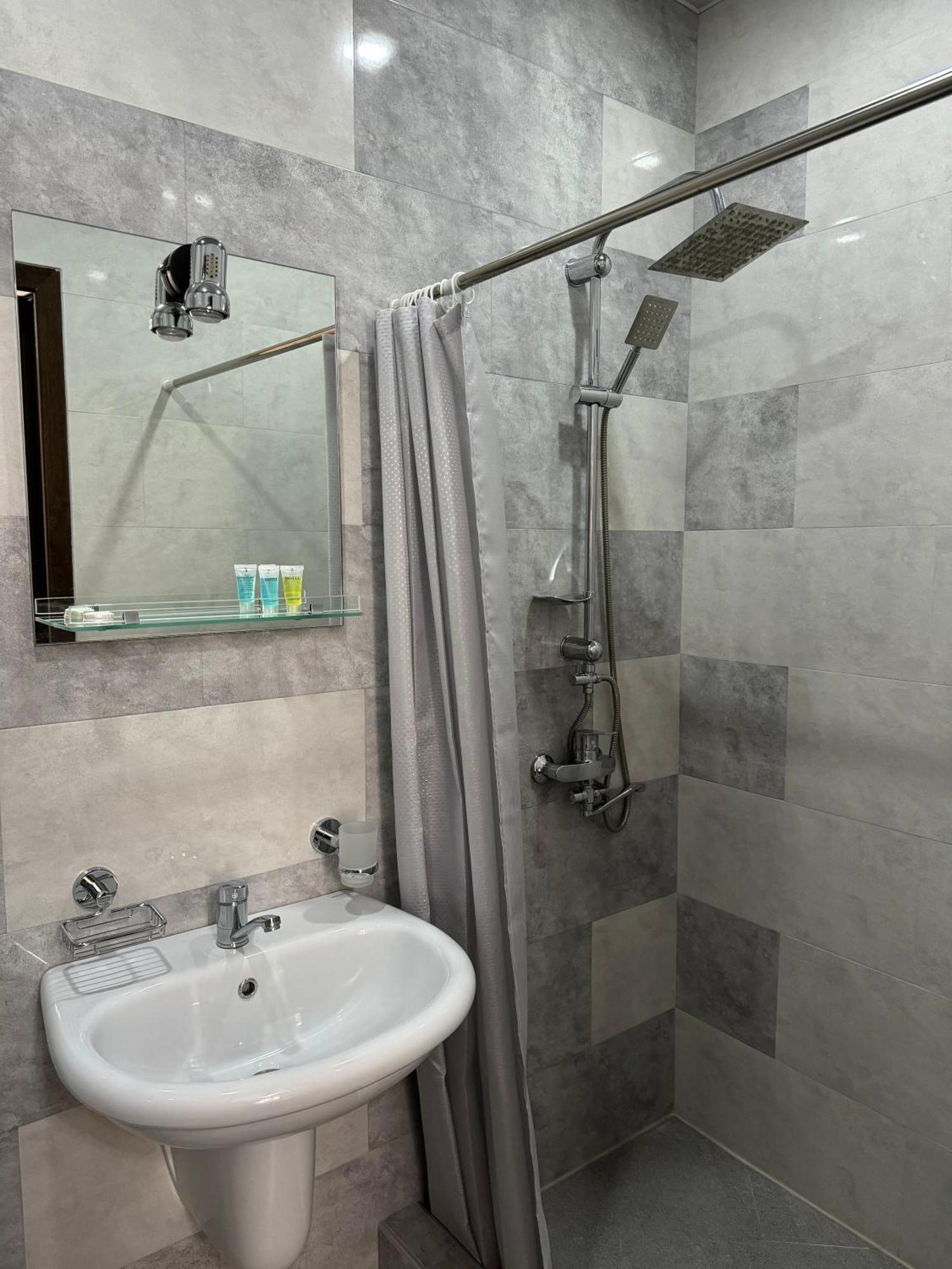 Guest House Tmt Sighnaghi Extérieur photo
